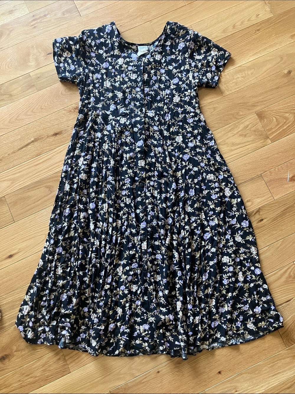 Black Floral Short-Sleeve Midi Dress - Lavender & Cream Print